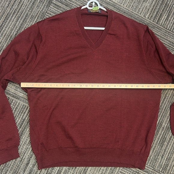 Brooks Brothers Men’s Maroon Fine Italian Merino Wool V-Neck Sweater Size XL - Picture 4 of 5